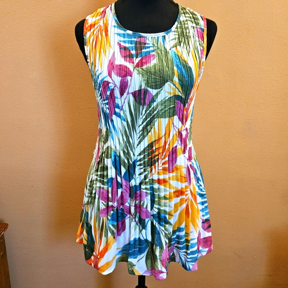 Floral & Ivy Colorful Sleeveless Pleated Tunic
